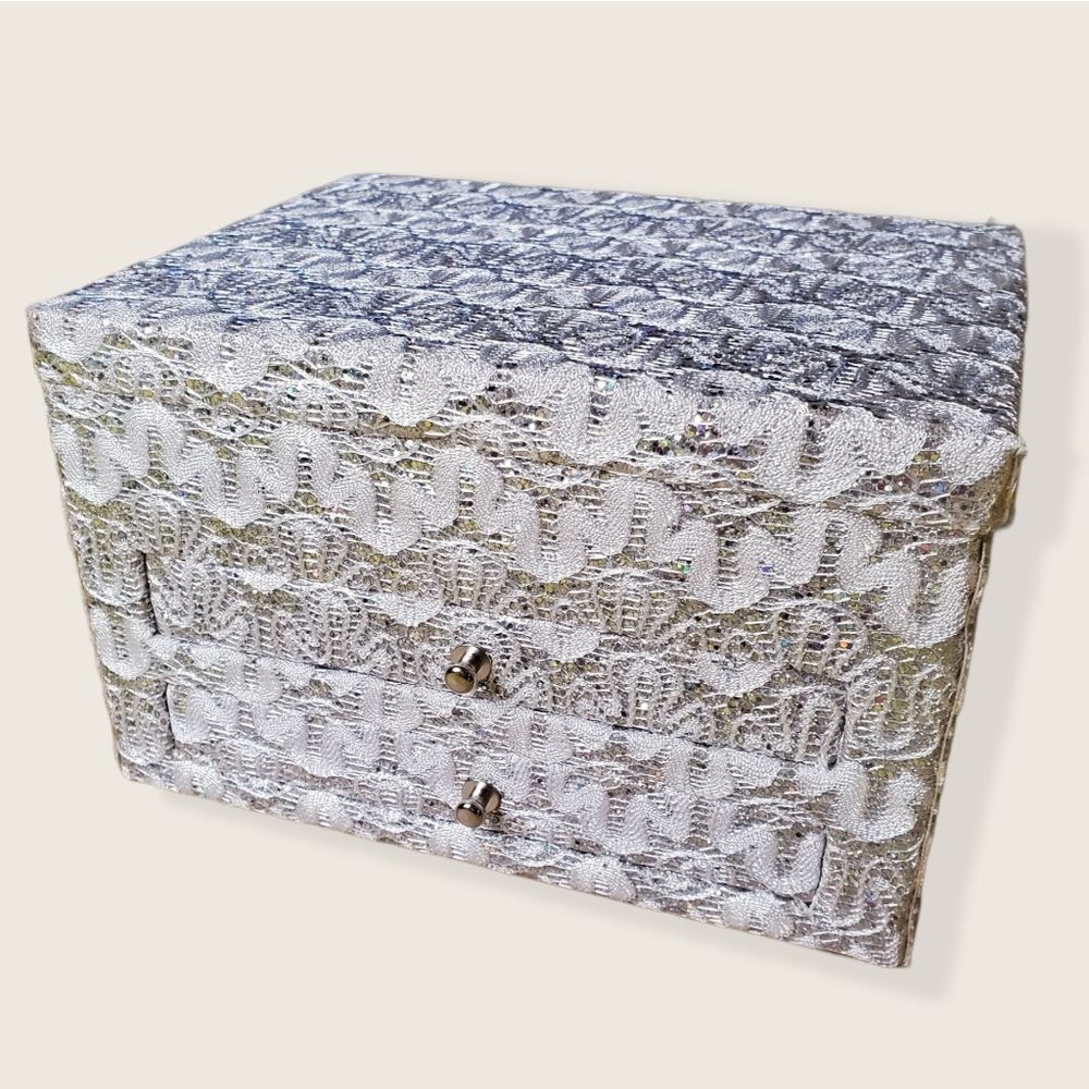 Lorac Bejeweled Day & Night Jewelry Makeup Box - Picture 13 of 16